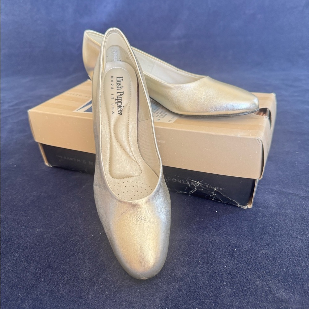 Hush Puppies Women's Silver Leather Pumps